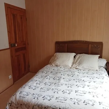 Chez Aurelie Holiday home Monistrol-d'Allier